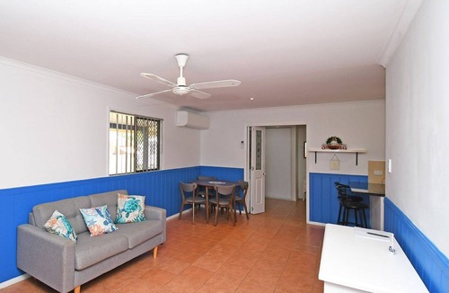 Point Vernon House | Haven On The Point only streets away from the beach