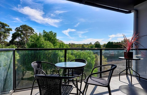 Hawthorn Apartment | Hawthorn Haven Balcony Views & Comfort