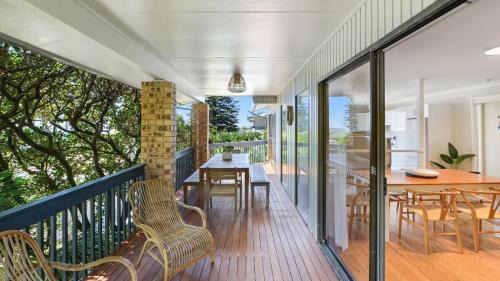 Avoca Beach House | Hear The Waves - Enjoy The Sea Breezes