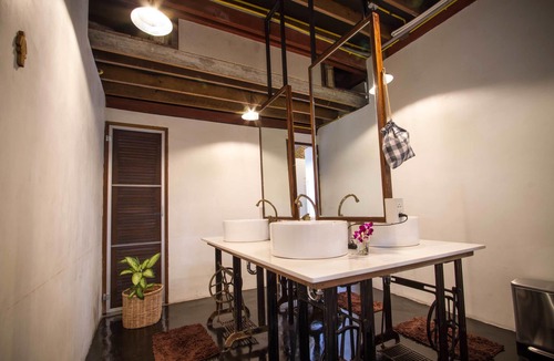 Khao San Hotel | Here Hostel