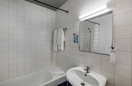 Gloria Hostel | HI Aveiro - Pousada de Juventude - Hostel