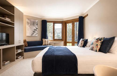 Dinner Plain Hotel | High Plains Lodge Rooms