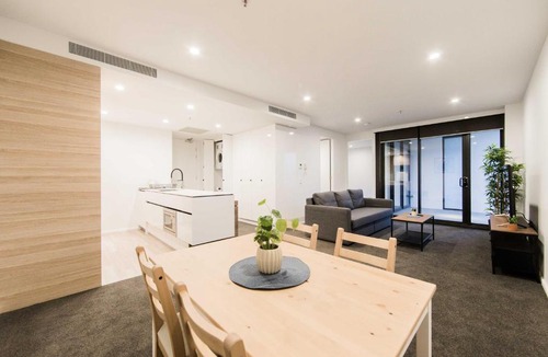 City East Apartment | "Highgate" CBD Apartment