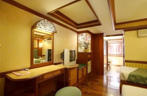 Nong Pa Khrang Hotel | Highway Hotel