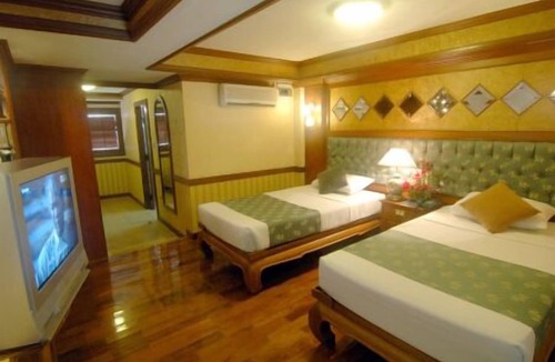 Nong Pa Khrang Hotel | Highway Hotel