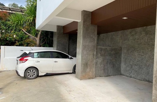 Kamala Apartment | Hillside Studio Vacation Apartment with Pool