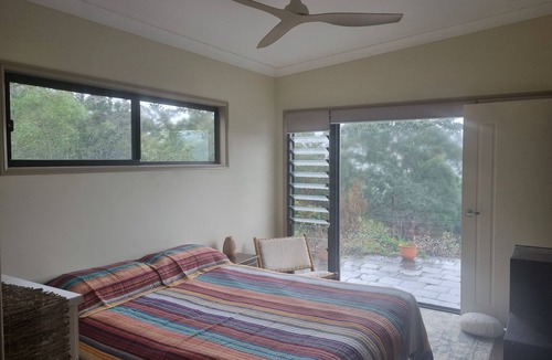 Canungra Bed & Breakfast | Hilltop hinterland heaven. 2 min drive to Canungra’s Main Str.
