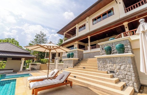 Choeng Thale Villa | Hilltop Villa 9 Mins to Beach Panoramic View Game room & Pool bar