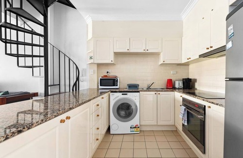 Erskineville Apartment | Hip Inner City Living in Vibrant Erskineville