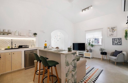 Calicos House | Holiday Home 'Casa A'Venda' with Mountain View, Wi-Fi and Air Conditioning