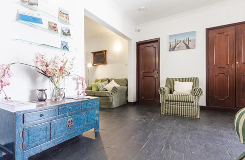 Ameijeira House | Holiday Lagos