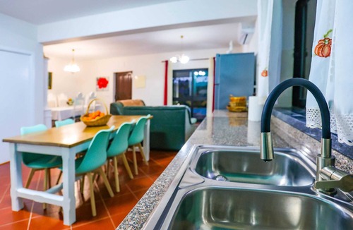 Camparca Villa | Homerez - Villa Carcavelos