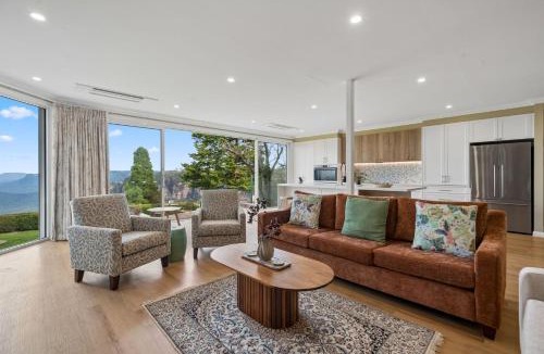 Leura House | Honeysett