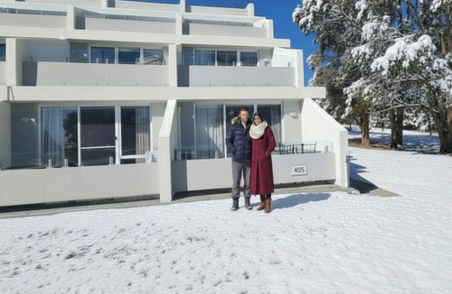 Jindabyne Apartment | Horizons Resort 405 - Central Lakefront Jindabyne Apartment with resort amenities