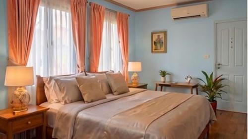 Nang Lae House | House 389-A Quiet Home Above the Valley in the City