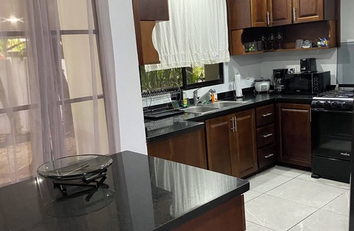 Samara House | House + Guest house, saltwater pool. private and gated. 5 bedroom 2.5 bath