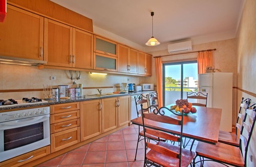 Ameijeira Apartment | Ideally situated for a relaxing vacation