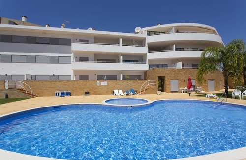 Ameijeira Apartment | Ideally situated for a relaxing vacation