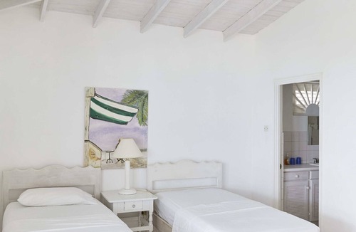 Silver Sands House | Inchcape Seaside Villas right on Silver Sands Beach - House Sunrise