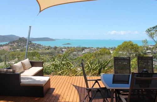 Cannonvale Cabin | Incredible Coral Sea and Island Views
