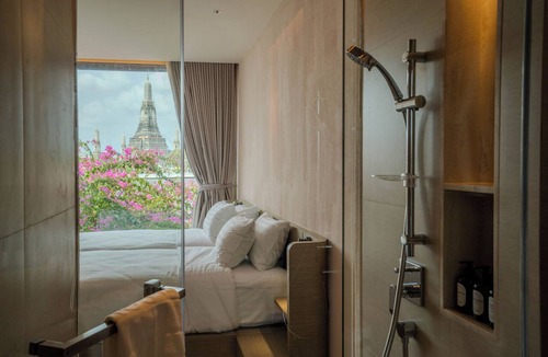 Phra Borom Maha Ratchawang Hotel | Inn A Day