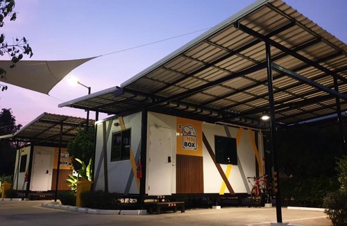 Chum Saeng Hotel | Innbox