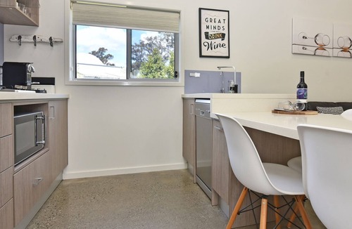 Pokolbin Villa | Ironbark Hill Villa 5