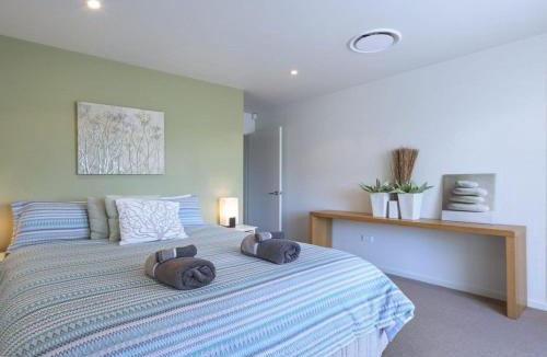Kiama Downs House | Isthmus on North Kiama Drive