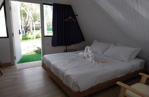 Si Racha Hotel | It My Life Cafe X Camp