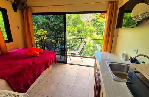 Ban Saiyuan Apartment | Jasmine Seaview 'B' Friendly Guest House