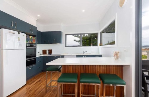 Tomakin House | Jenkins Beach House Galwad y mor Call of the Sea