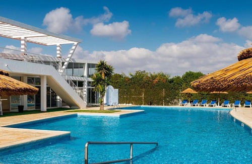 Patio Apartment | Kai 4 Studio, Balcony, AC, Swimming Pool!New!
