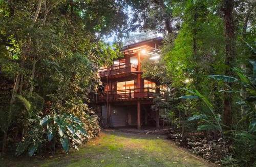 Mooroobool House | Kalamunda - A Home in the Forest