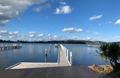 Point Clare House | Karoola