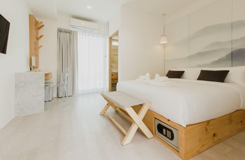 Thapae Hotel | Kate and Hasu Boutique Chiangmai