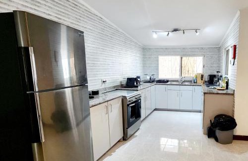 Beau Vallon Villa | Kaz Memel