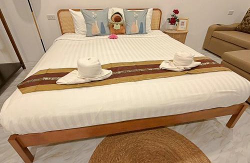 Khao Lak Bed & Breakfast | Khaolak Beachhouse Kelolo
