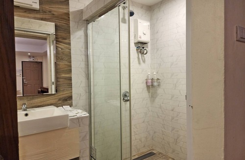 Mueang Samut Prakan District Hotel | KIM HOTEL AT BANGPLONG