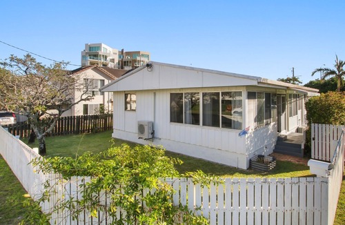 Golden Beach House | Kitchener Street 2, Golden Beach