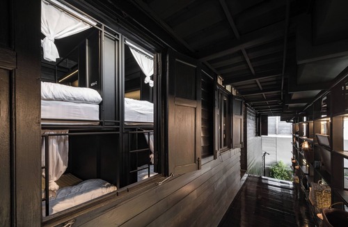 Thung Phaya Thai Hostel | Kloem Hostel - Adults Only