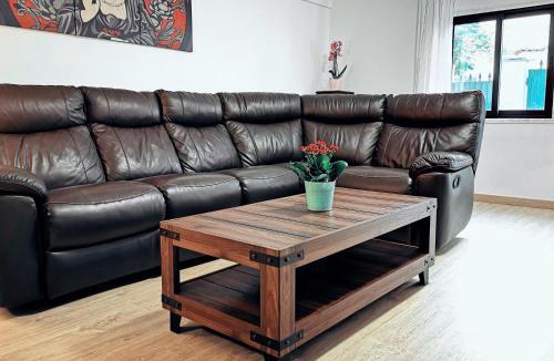 Parede Apartment | Knowing Home 100sqm