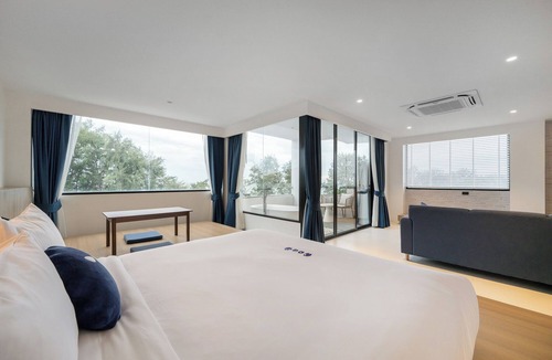 Ban Phe Hotel | Kokotel Rayong Beachfront