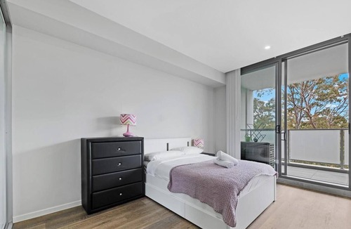 Wentworthville Apartment | KozyGuru | Wentworthville | 2 Bed 2 Bath Apt