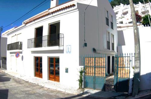 Santiago House | Lá em Cima