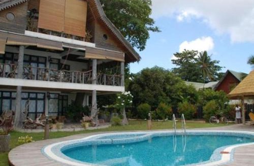 La Passe Villa | La Digue Emerald Villa