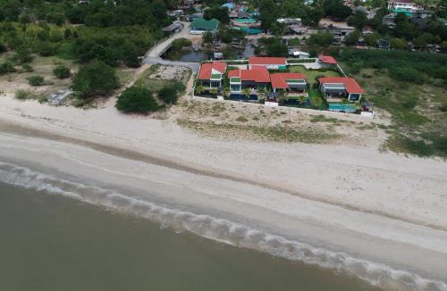 Cha-am Villa | La Playa Beach Front Pool Villa Cha-am,Huahin