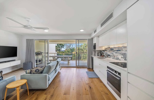 Mooloolaba Apartment | Lahaina 9 Beach Access 60 Seconds