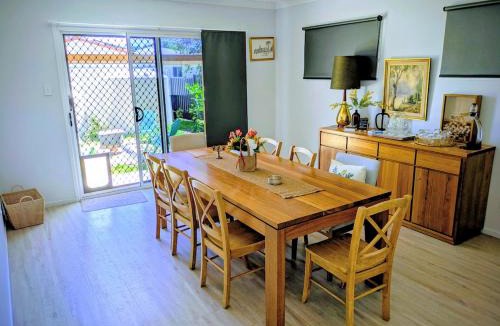 Stanthorpe House | Lahool Cottage