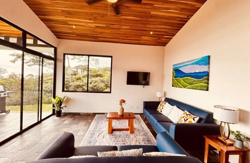 Arenal House | Lake Sunset House in Arenal-quiet retreat spectacular views