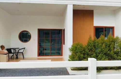 Lamae House | Lamae Beachfront Villa